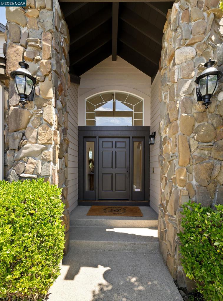 78 Scenic Dr