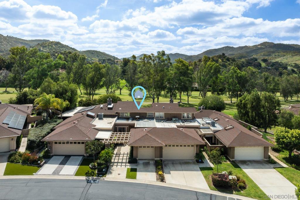 8647 Circle R Valley Ln