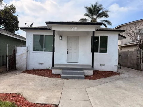15211 S Gibson Ave, Compton, CA 90221 - MLS#: DW26047232