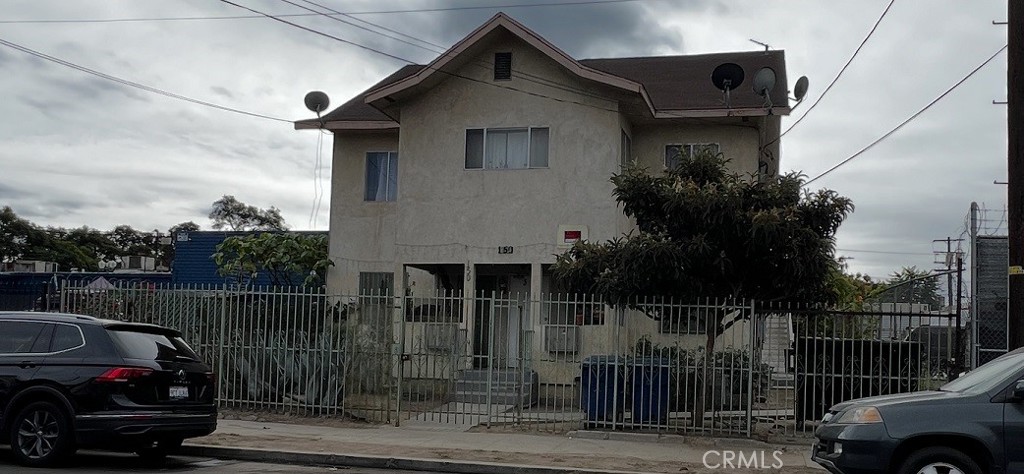 150 W 33rd St is a 4,744 square foot multi-family 8 unit 2 story home on a 5,062 square foot lot. Has front gate entrance. Only 4 minutes from one of the best private University Shools in SoCal, USC! 6 mins from Los Angeles Convention Center & Crypto Arena, and proximity to "City of Angels", Downtown Los Angeles. This beautiful property won't last long.