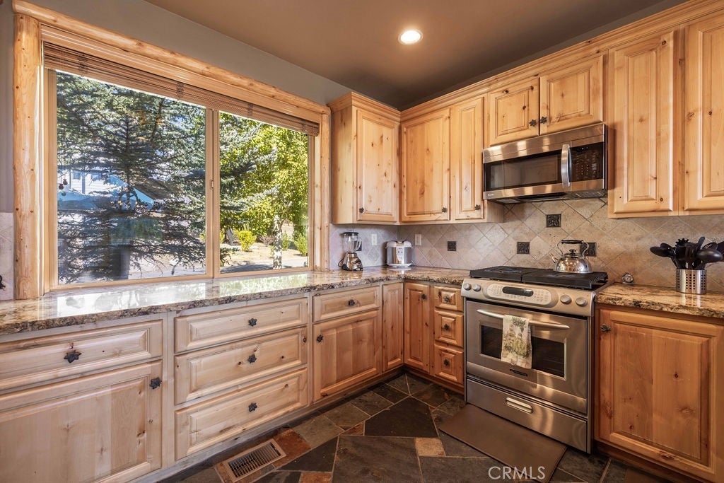 42489 Bear Loop