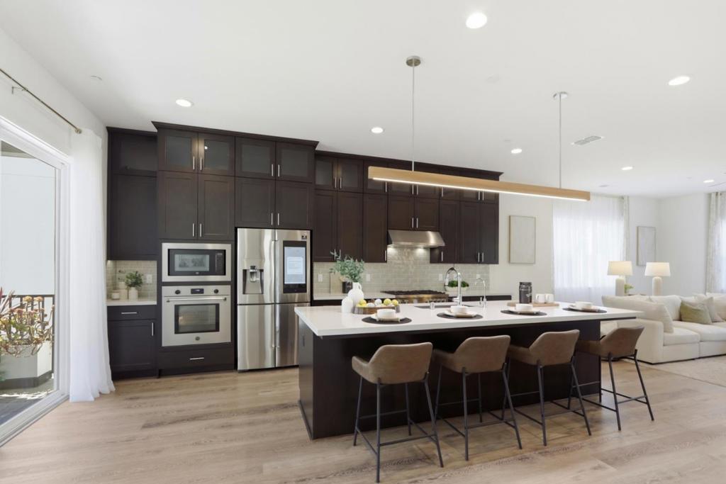 2166 Pastoral Loop
