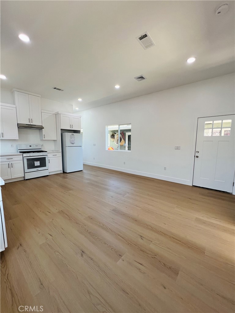 SOL VISTA - Residential Lease