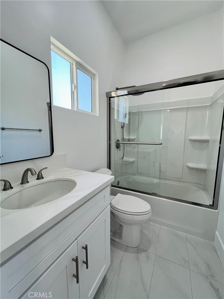 SOL VISTA - Residential Lease