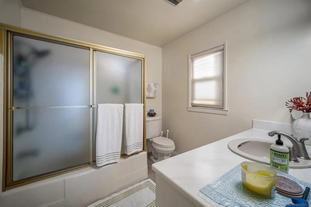 La Jolla, California 92037, United States, 2 Bedrooms Bedrooms, ,2 BathroomsBathrooms,Residential,Active,152887