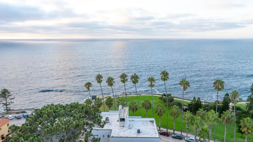 La Jolla, California 92037, United States, 2 Bedrooms Bedrooms, ,2 BathroomsBathrooms,Residential,Active,152887