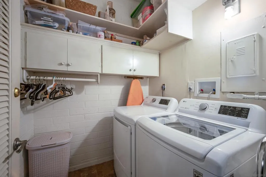 La Jolla, California 92037, United States, 2 Bedrooms Bedrooms, ,2 BathroomsBathrooms,Residential,Active,152887