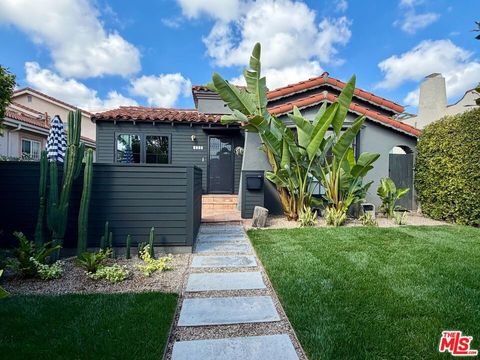 Photo of 3159 Hutchison Avenue, Los Angeles, CA 90034 (MLS # 26660169)