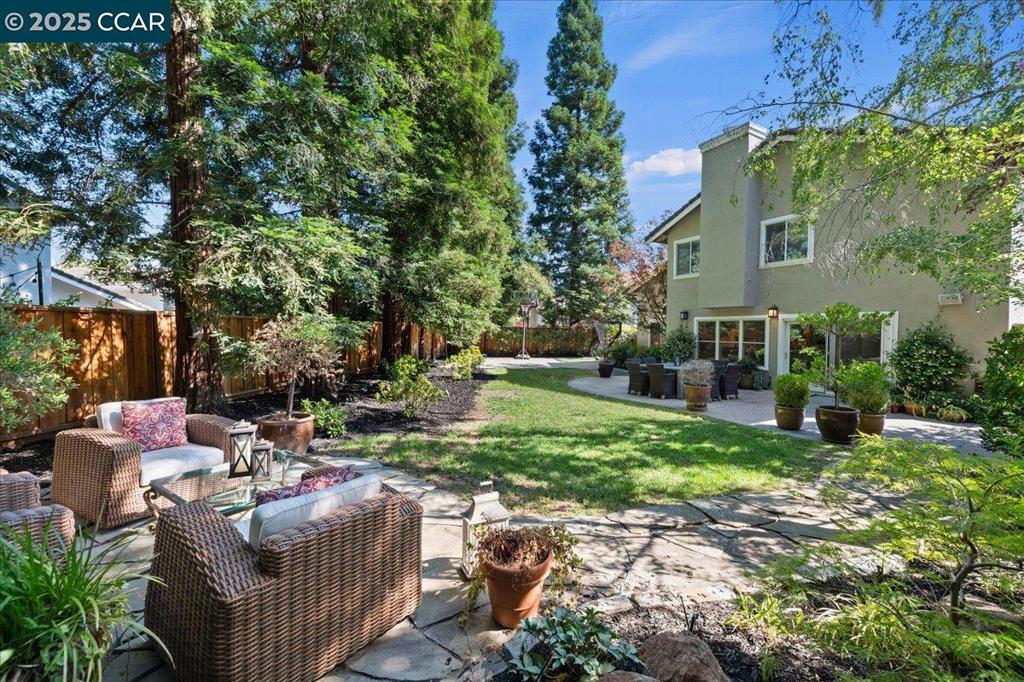 Properties 1 433 Stoneybrook Ct