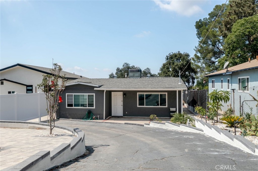 Your search is over, check out this cozy 848 sq ft residence, part of a well-maintained triplex! This charming home features beautifully updated appliances and a stunning kitchen complete with a marble-detailed island—perfect for cooking and entertaining. Enjoy laminate flooring throughout, spacious bedrooms with ceiling fans, and thoughtful upgrades that blend comfort and style. Located in the desirable Tujunga neighborhood, this home offers convenience, charm, and modern living all in one. All utilities are included in the rent, giving you one less thing to worry about each month! Don't miss out on this rare gem!