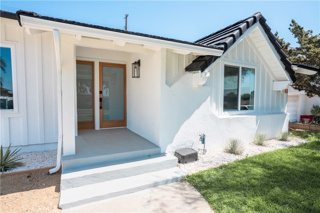1027 Harmony Lane
