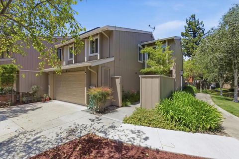 Photo of 10157 Camberley Lane, Cupertino, CA 95014 (MLS # ML82047034)