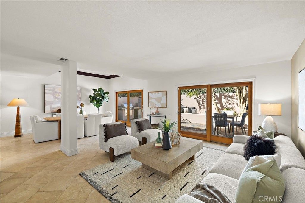 Photo of 923 Balboa Avenue Ave, Laguna Beach, CA 92651 (MLS # LG26056468)