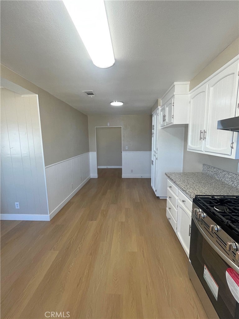 7187 La Habra