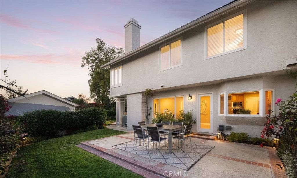 100 Wildwood 8, Irvine CA 92604