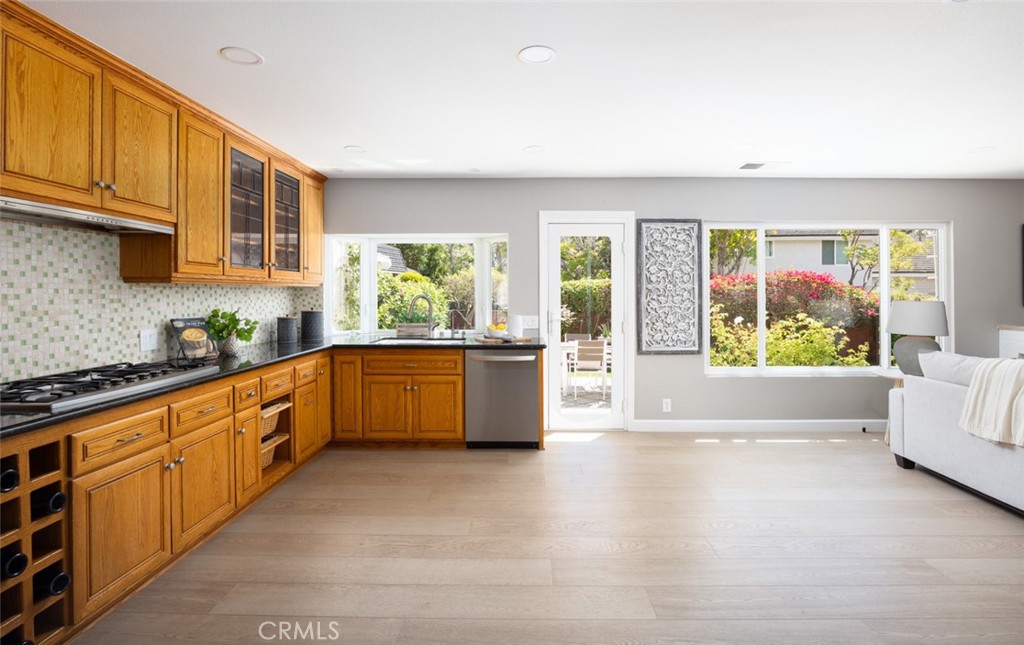 100 Wildwood 8, Irvine CA 92604 - Photo 19