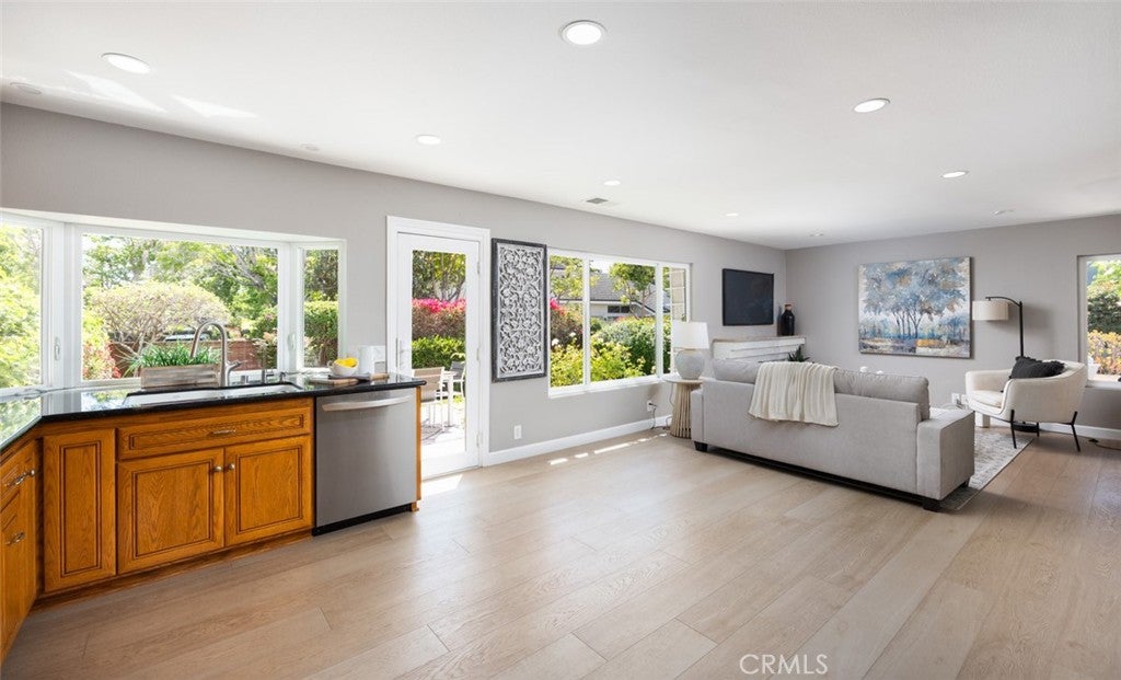 100 Wildwood 8, Irvine CA 92604 - Photo 17