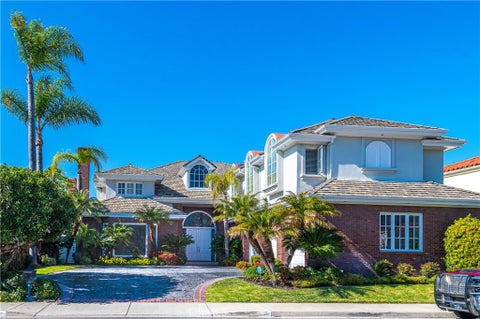 Photo of 5 Sunpeak, Irvine, CA 92603 (MLS # OC26175946)