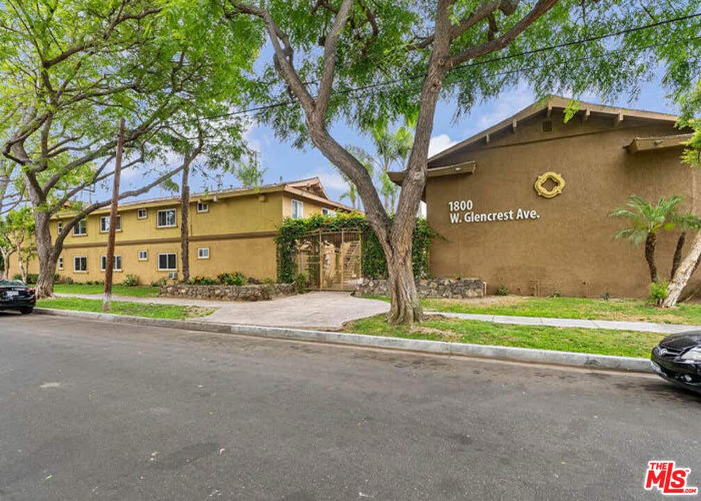 Photo of 1800 W Glencrest Avenue, Anaheim, CA 92801 (MLS # 26862051)