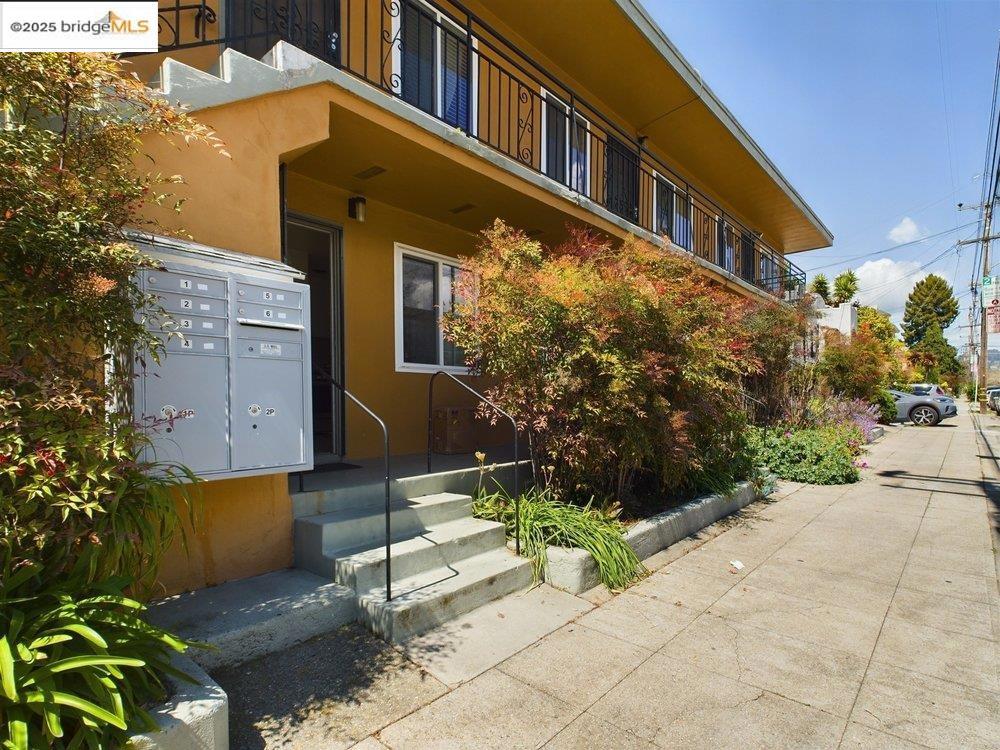 OAKLAND - Residential Lease