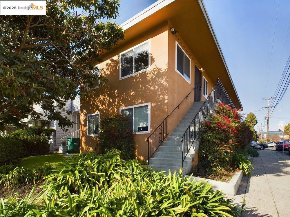 Welcome to 3801 Opal Street, a charming first floor unit nestled in the heart of Oakland’s vibrant Mosswood and Temescal Districts. This one-bedroom, one-bathroom home is part of a small complex constructed in the 1950's and embodies the timeless charm of its era while offering modern amenities for today's urban dweller. The bedroom and bathroom are both sunny and spacious, with good storage space! In the eat-in kitchen nook, you'll find an inviting space that calls for cozy morning coffees or intimate dinners. The access to a shared garden offers an opportunity to enjoy outdoor living right out your doorstep... Located at 3801 Opal Street, you will be in close proximity to so much that makes Oakland so desirable. Enjoy easy access to local shops, parks, cafes, restaurants, and cultural attractions in Piedmont, Mosswood, and Temescal Districts. Listed at $1,625 a month, this captivating unit provides a unique blend of vintage charm and modern convenience surrounded by the dynamic Oakland lifestyle. Explore the endless possibilities that life at 3801 Opal Street has to offer! Available August 1st!