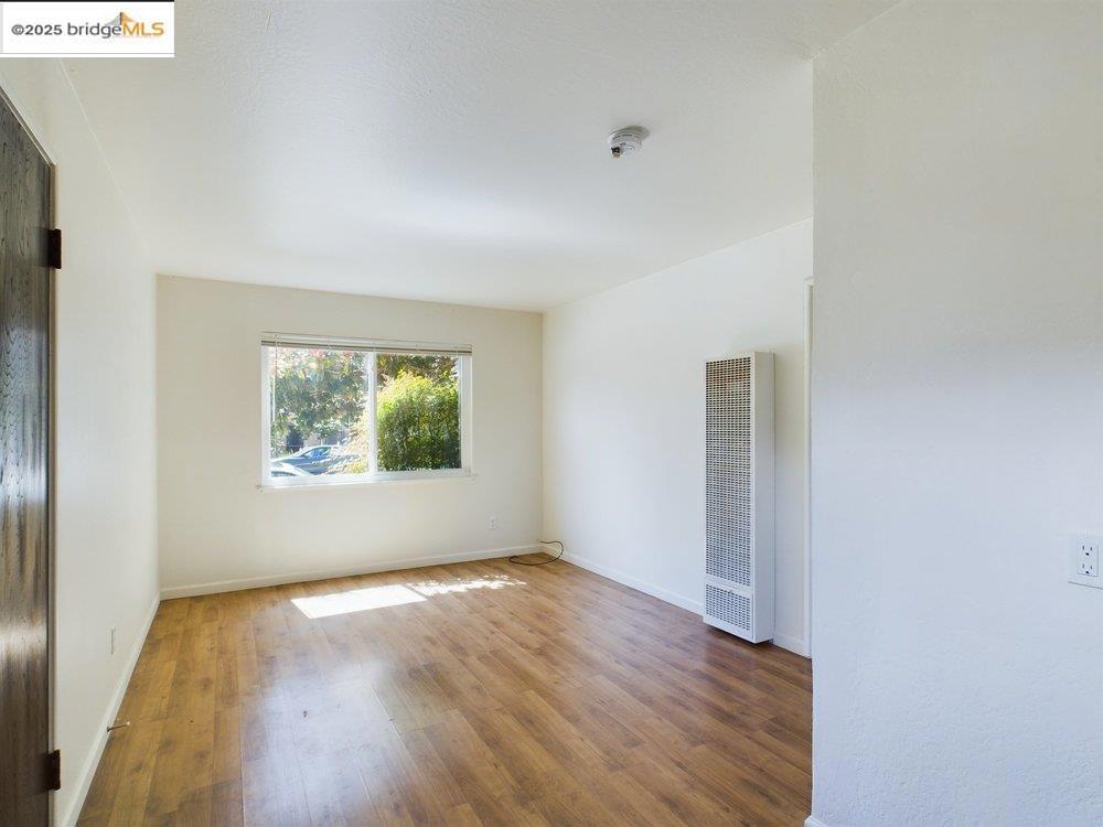OAKLAND - Residential Lease