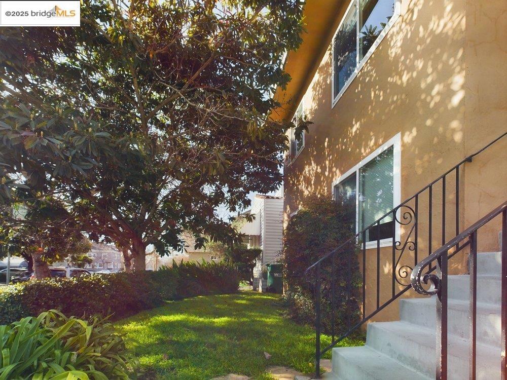 OAKLAND - Residential Lease