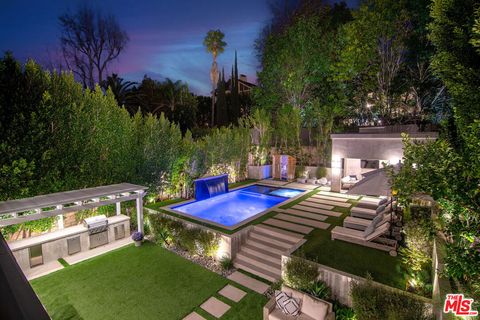 14840 Sutton Street Sherman Oaks CA 91403