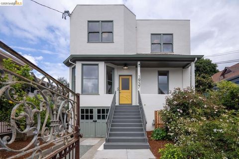 Photo of 1937 Haste St St, Berkeley, CA 94704 (MLS # 41130627)