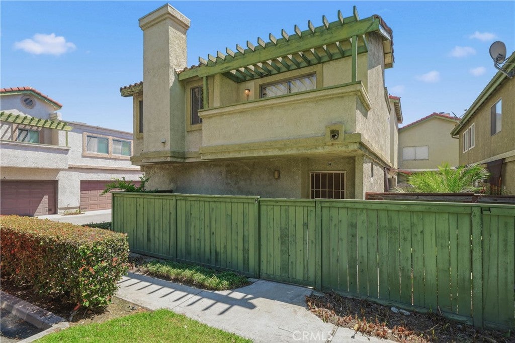 8482 Spring Desert PL