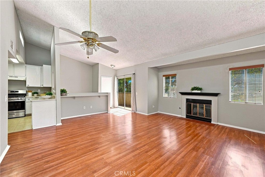 8482 Spring Desert PL