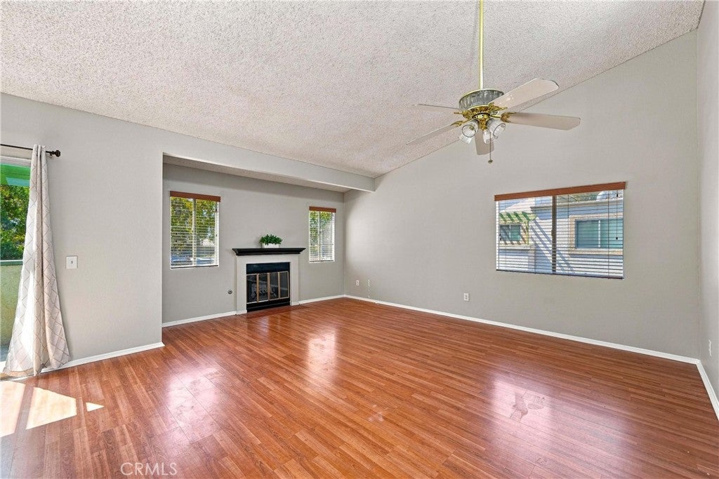 8482 Spring Desert H