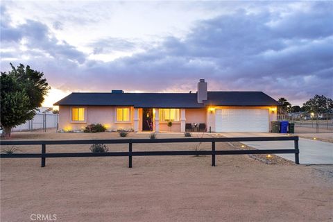 Photo of 22672 El Centro Road, Apple Valley, CA 92307 (MLS # HD26116509)