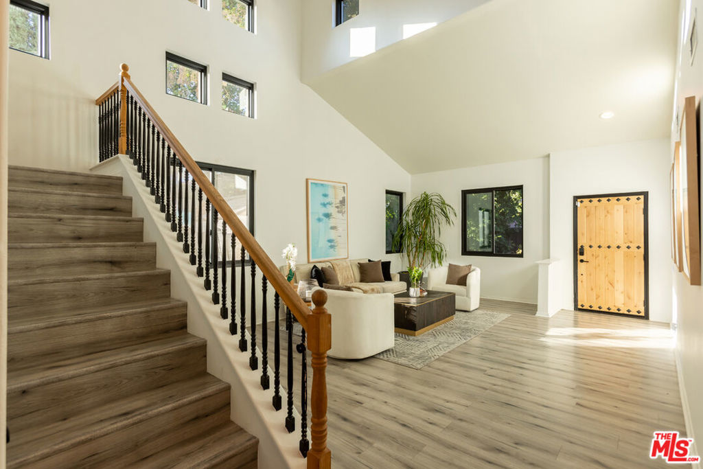 18404 Arminta Street