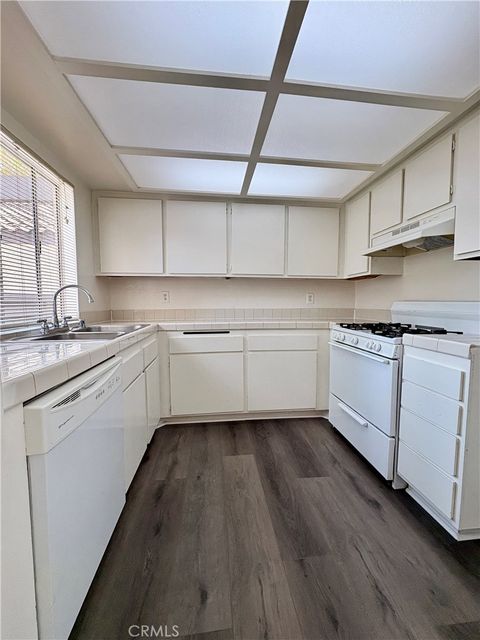 9405 Mesa Verde Drive G Montclair CA 91763