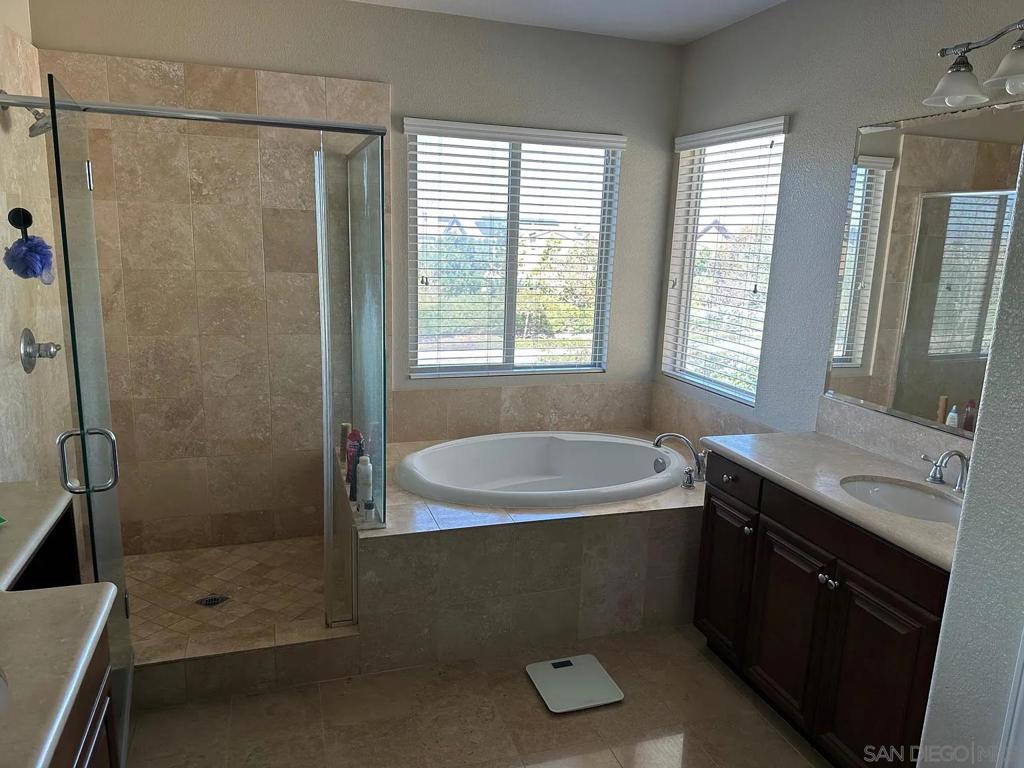 11320 Laurelcrest Dr