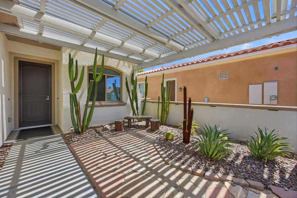 41142 Calle Bosque