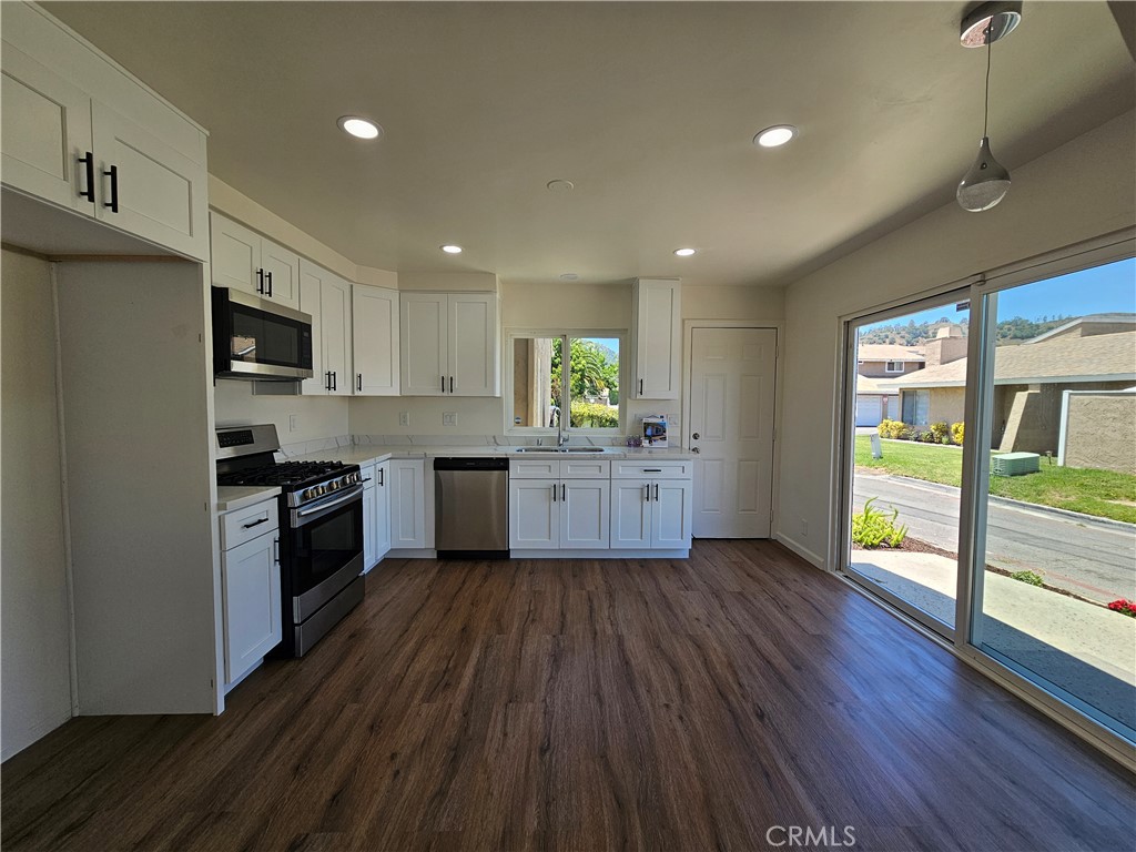 44516 La Paz Road