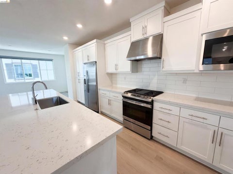 Tiny photo for 9034 Rudder Way Way, Newark, CA 94560 (MLS # 41137318)