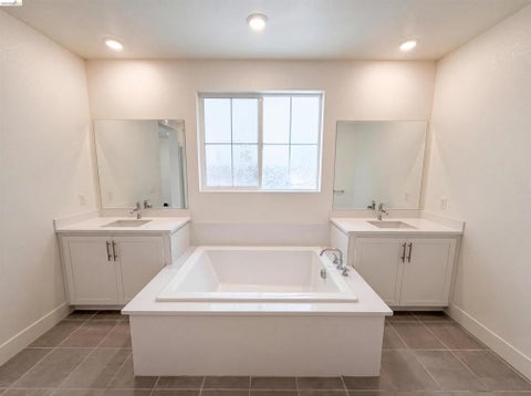 Tiny photo for 9034 Rudder Way Way, Newark, CA 94560 (MLS # 41137318)