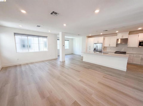 Tiny photo for 9034 Rudder Way Way, Newark, CA 94560 (MLS # 41137318)