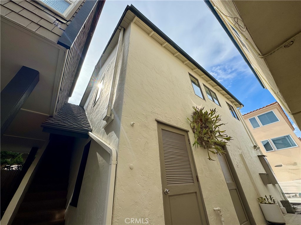 1510 W Oceanfront