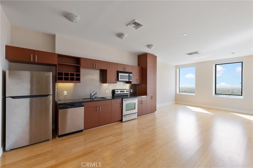 3810 Wilshire Blvd 1811