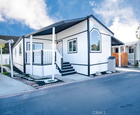 Photo of 7142 Orangethorpe Ave, Buena Park, CA 90621 (MLS # PW26048948)