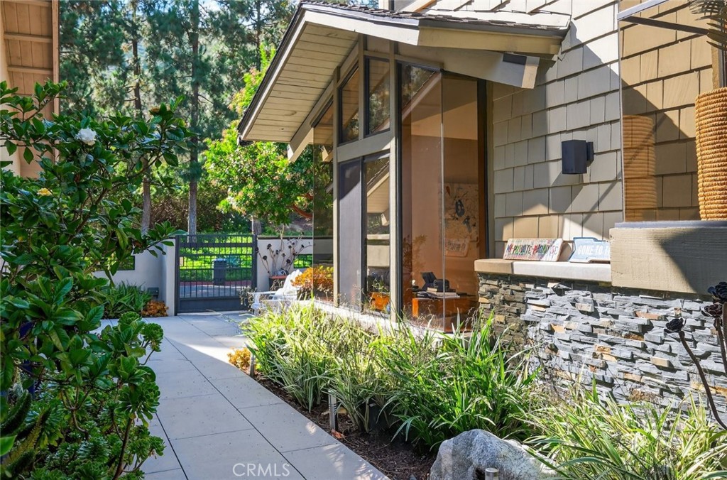 Laguna Woods I (LW1) - Residential Lease