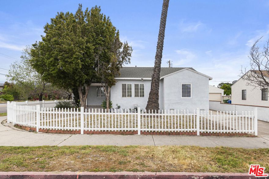 A charming white picket fence freestanding three-bedroom, two-bathroom home is available for lease in North Hollywood. It has been recently updated with modern amenities in the kitchen and bathrooms, including granite countertops and stainless steel appliances. The home also provides ample storage space, a cozy fire place and driveway parking. Both the front and back yards offer ample outdoor space, and the home is equipped with central heating and air conditioning. The location is highly convenient, providing easy and complimentary access to freeways. ** Refrigerator will be included**