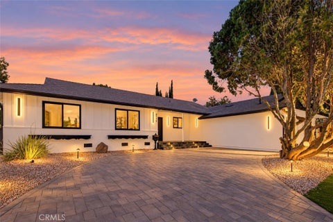 Tiny photo for 8346 Moorcroft Avenue, West Hills, CA 91304 (MLS # SR26190746)