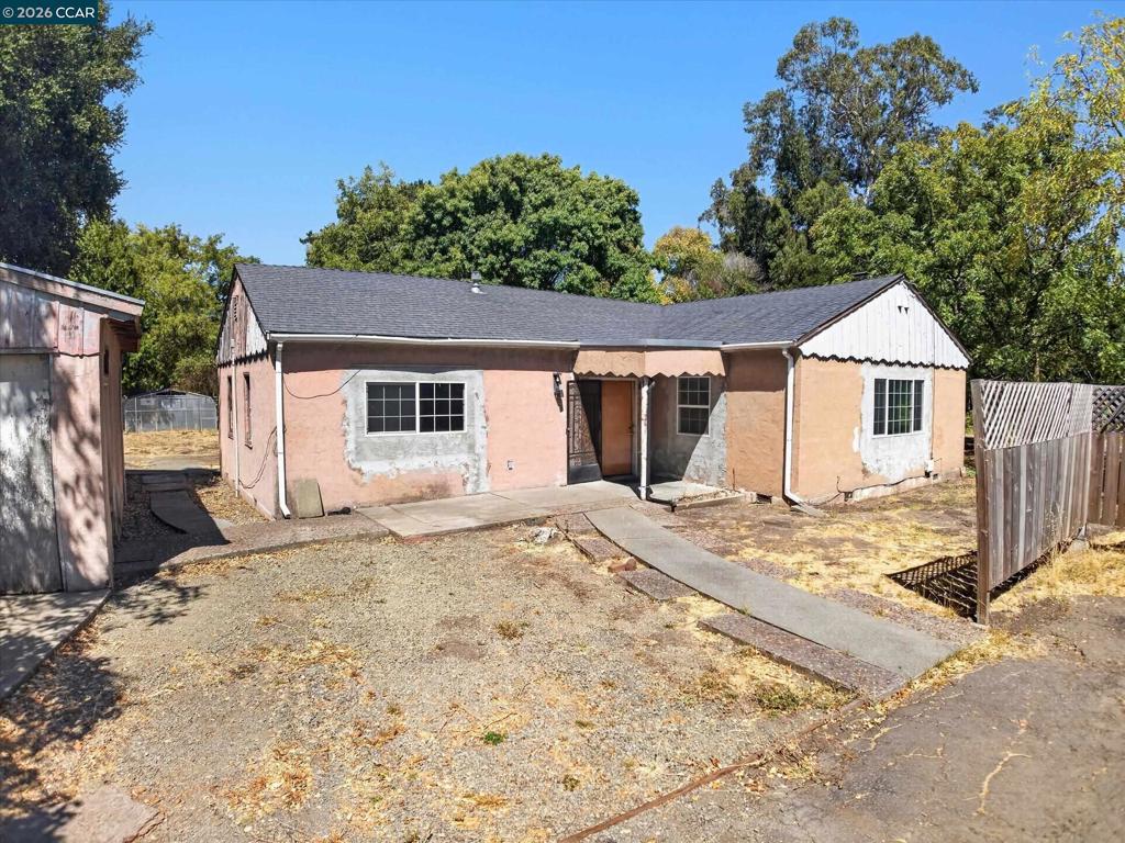 31 Laurel Ln.