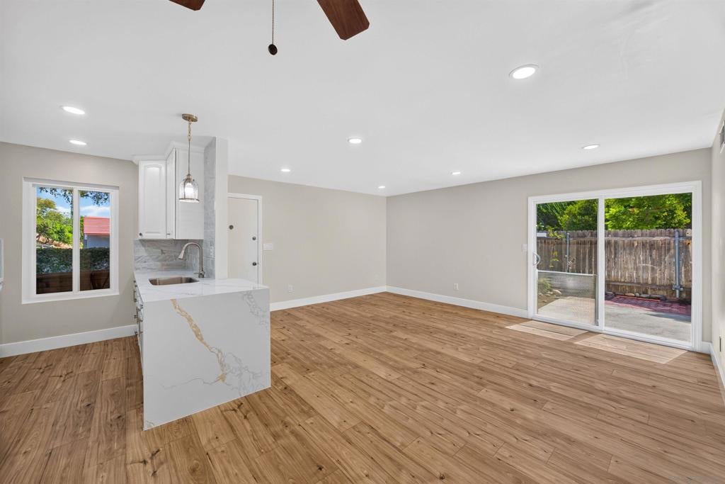 8318 Panorama Ridge Ct