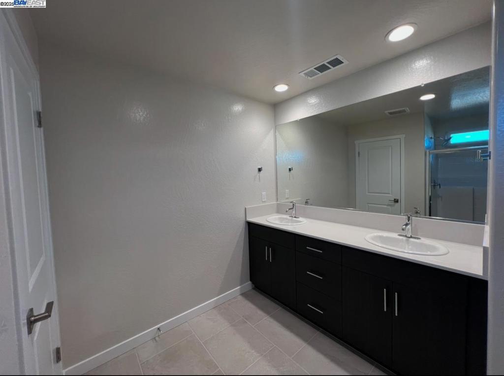 Not Listed - Residential Lease